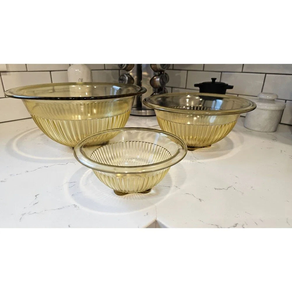 Federal Glass Set of 3 Mixing Bowls Amber/Yellow Ribbed
